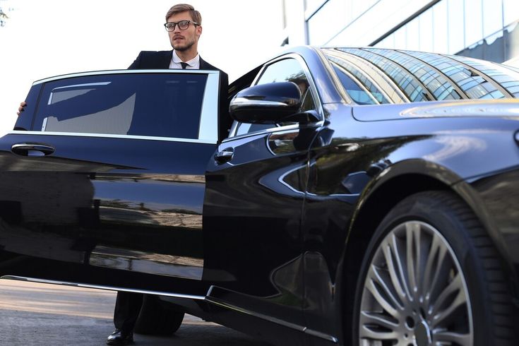 How Limousine Services Reflect Your Lifestyle & Status